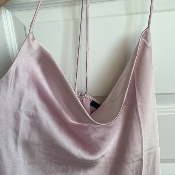 Never worn, pink tank top with cut out in back, small, Forever 21 - Picture 2 of 3